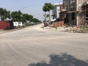 Bán đất khu giãn dân đa tiện, xuân lâm, thuận thành dt 90m2, đường 13m có vỉa hè