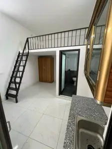 Cho thuê nhà khép kín ngõ 87 yên xá  ( ngõ to, gần chợ...) Hà nội