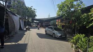 Ngay công viên nguyễn văn cừ phù khê từ sơn dt 85m2, mt 5m giá 2.xtỷ nhanh tay thì còn