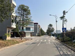 Cần bán lô đất nhìn thẳng kđt phúc ninh, thuộc giãn dân phương vỹ, vũ ninh tp bắc ninh. giá chỉ 5,x